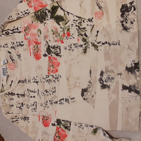 Chico's long sleeve tee with Asian style print - Picture 2 of 5